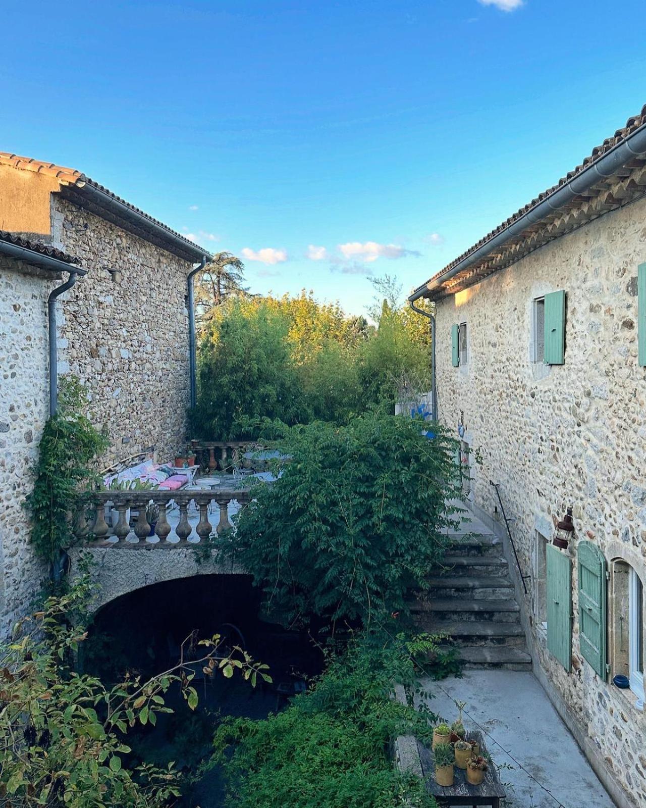 Les Cailloux Dores Massillargues-Attuech Exterior photo